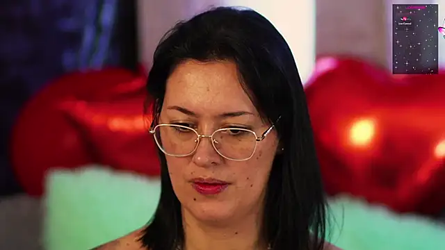 Snapshot of isaibanez chatting on 02/15/25, 03:50 isaibanez online show from 02/15/25, 03:50