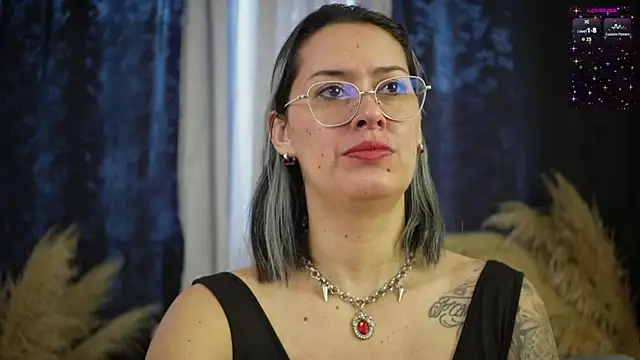 Snapshot of isaibanez chatting on 11/23/25, 01:33 isaibanez online show from 11/23/25, 01:33