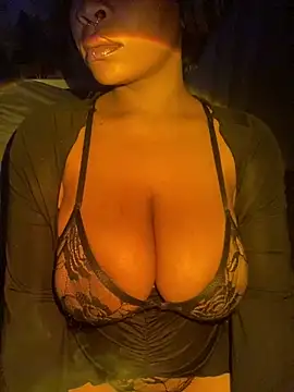 YellowHoneyDip online show from 01/08/25, 03:28