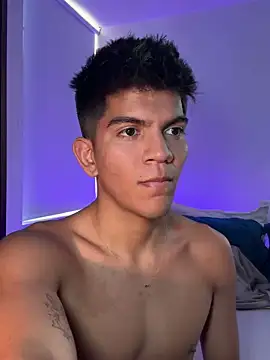 santiago 01 online show from 12/10/24, 09:11