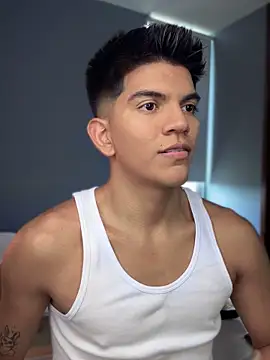 santiago 01 online show from 09/13/25, 08:19