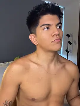 santiago 01 online show from 03/27/26, 09:25