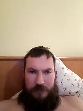 Snapshot of Klinsch chatting on 11/26/25, 09:05 Klinsch online show from 11/26/25, 09:05