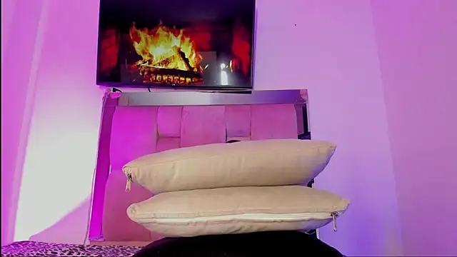 emily lady20 online show from 03/09/25, 11:25