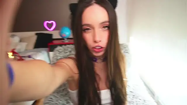 Dayna Nebula online show from 02/11/25, 03:08