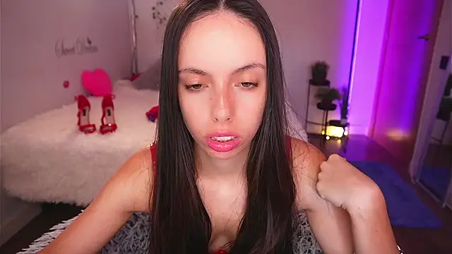 Dayna Nebula online show from 09/18/25, 10:39