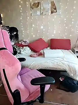 DenisHailey online show from 02/11/25, 12:05