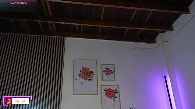 LillyDolls23 online show from 04/04/26, 01:30