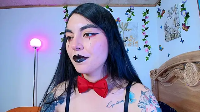 Snapshot of Teresa_Moon_ chatting on 10/31/25, 06:53 Teresa Moon  online show from 10/31/25, 06:53