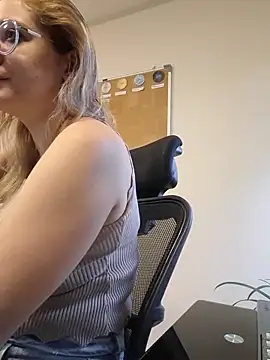 NaomiShimizu online show from 03/28/26, 07:46