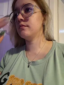 NaomiShimizu online show from 04/22/26, 08:32