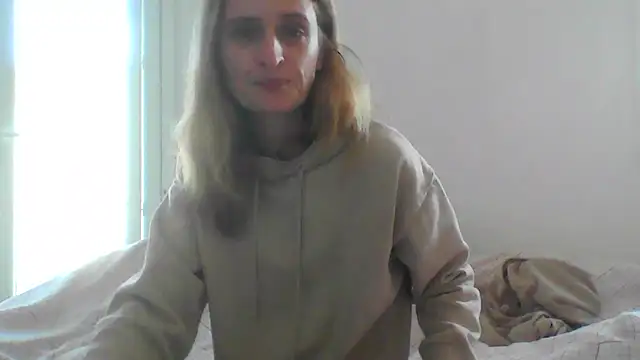 Snapshot of Katerina177 chatting on 03/11/25, 10:18 Katerina177 online show from 03/11/25, 10:18