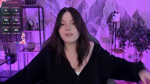 CoralineKeyns online show from 09/28/25, 05:24