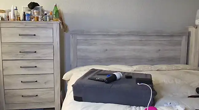 Carmen Cream online show from 01/10/25, 04:12