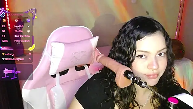 Snapshot of kim_saenz20 chatting on 05/03/26, 03:45 kim saenz20 online show from 05/03/26, 03:45