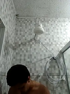 Nicolaskribeiro online show from 10/02/25, 10:17