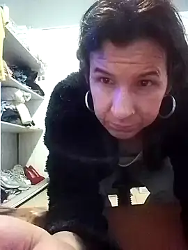 Snapshot of Cameron_puppy chatting on 02/27/25, 05:24 Cameron puppy online show from 02/27/25, 05:24