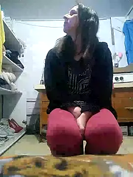 Snapshot of Cameron_puppy chatting on 03/03/25, 08:49 Cameron puppy online show from 03/03/25, 08:49