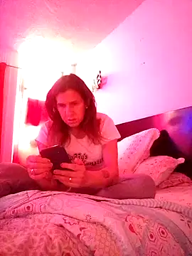 Snapshot of Cameron_puppy chatting on 09/13/25, 03:45 Cameron puppy online show from 09/13/25, 03:45