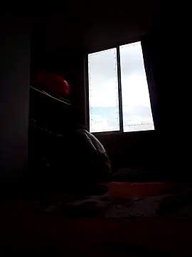 Snapshot of Cameron_puppy chatting on 11/15/25, 08:38 Cameron puppy online show from 11/15/25, 08:38