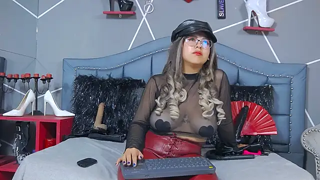 Evangeline online show from 02/07/25, 06:14