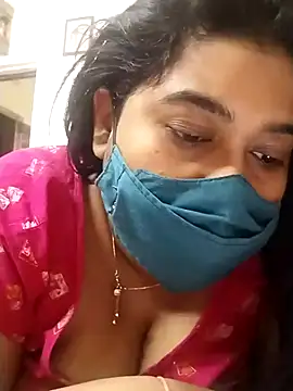 indianlisa5 online show from 02/15/25, 05:19