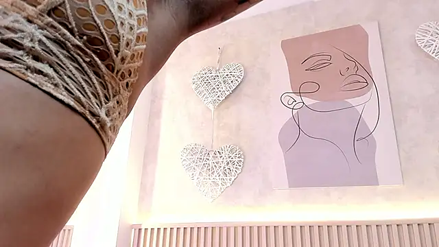 daiana curly online show from 09/20/25, 08:10