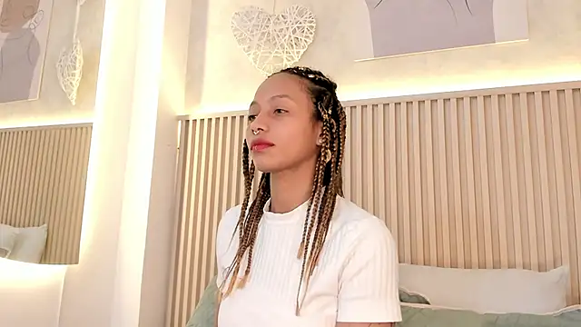 daiana curly online show from 03/15/26, 07:42