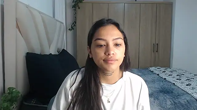 fairylatin222 online show from 03/17/25, 11:00