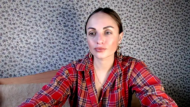 Tinadream20 online show from 09/18/25, 06:37