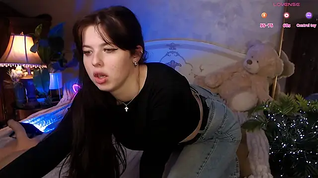 Snapshot of JulieHeets chatting on 01/02/25, 10:37 JulieHeets online show from 01/02/25, 10:37