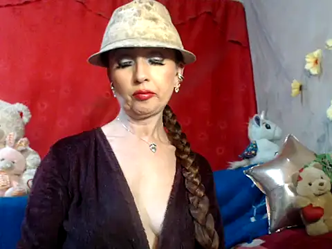 hottieperla online show from 12/23/24, 08:25