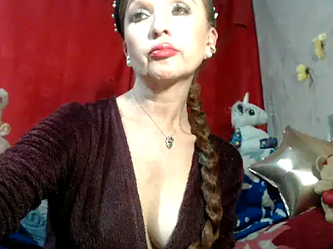 hottieperla online show from 01/31/25, 12:06