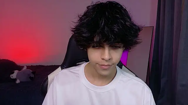 Alan26  online show from 04/18/26, 01:31