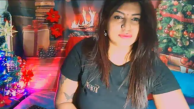 Snapshot of RoyalIndianCreamPuff chatting on 12/14/24, 05:58 RoyalIndianCreamPuff online show from 12/14/24, 05:58