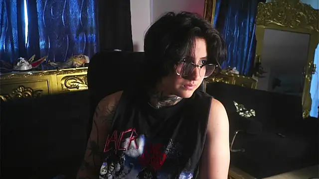 dantecoppolaa  online show from 01/10/25, 05:45