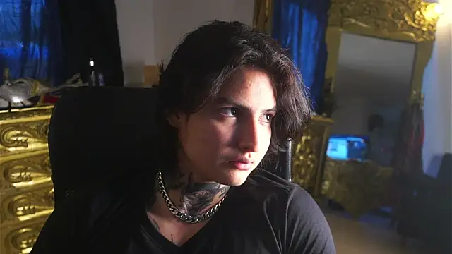 dantecoppolaa  online show from 01/23/25, 03:43