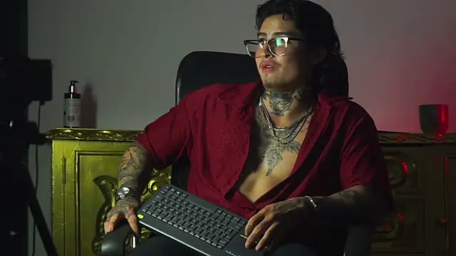 dantecoppolaa  online show from 09/10/25, 11:05