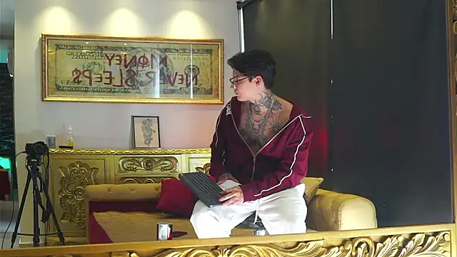 dantecoppolaa  online show from 03/15/26, 09:21