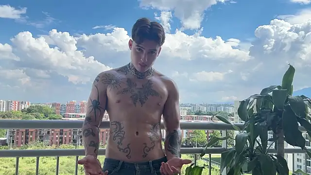 dantecoppolaa  online show from 04/22/26, 07:48