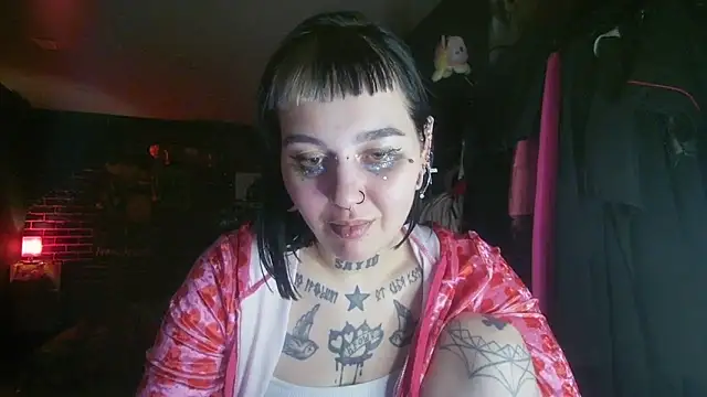 Snapshot of MoorderxDoll chatting on 01/09/25, 01:29 MoorderxDoll online show from 01/09/25, 01:29
