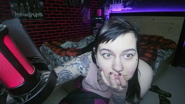 MoorderxDoll online show from 01/18/26, 10:35