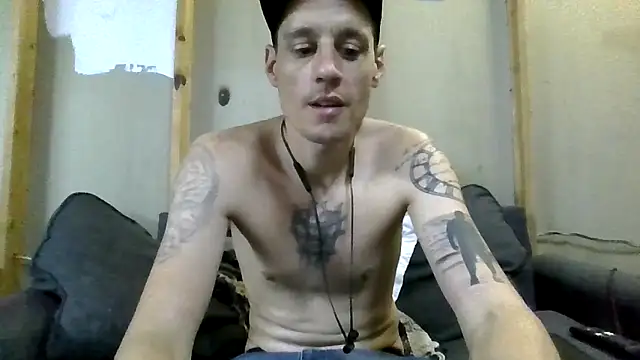 Snapshot of KeithLowry chatting on 11/30/25, 03:43 KeithLowry online show from 11/30/25, 03:43