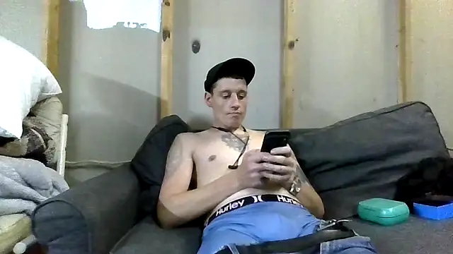 Snapshot of KeithLowry chatting on 12/01/25, 06:18 KeithLowry online show from 12/01/25, 06:18