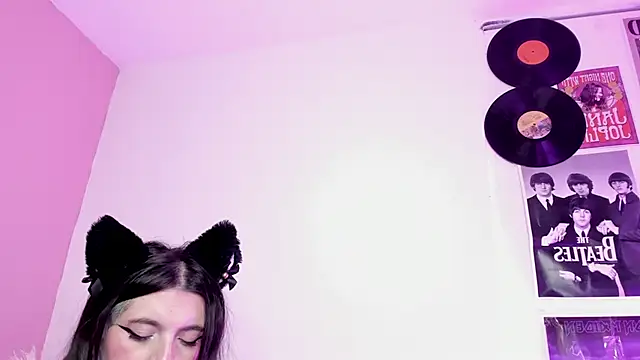 Sachi Meow online show from 12/22/25, 03:36