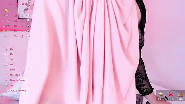 Snapshot of zahida_s chatting on 12/13/24, 10:34 zahida s online show from 12/13/24, 10:34