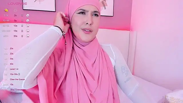 Snapshot of zahida_s chatting on 01/21/25, 10:08 zahida s online show from 01/21/25, 10:08