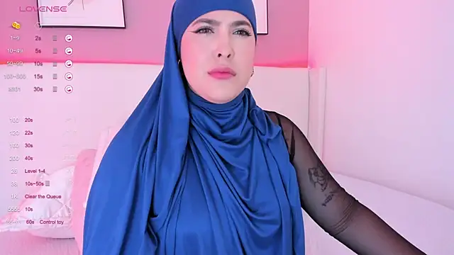 Snapshot of zahida_s chatting on 02/25/25, 10:07 zahida s online show from 02/25/25, 10:07