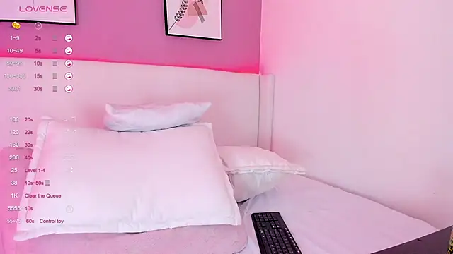 Snapshot of zahida_s chatting on 03/20/25, 10:07 zahida s online show from 03/20/25, 10:07