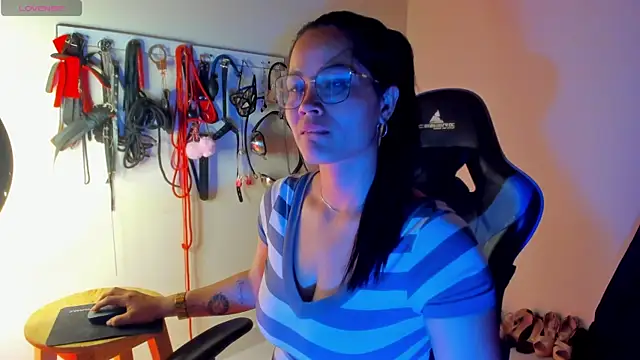 scarlet-kennedy98 online show from 04/21/26, 10:45